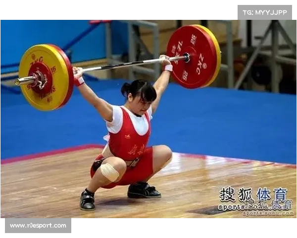 贵州三十余年后再办国家级举重赛事,本地观众观赛热情高涨 贵州三十余年后再办国家级举重赛事,本地观众观赛热情高涨