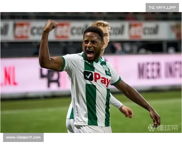 穆涅西租借巴黎FC补强右后卫位置