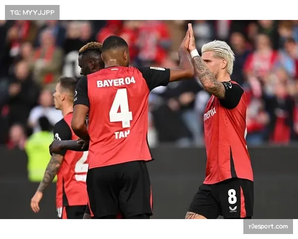 德甲榜首大战：勒沃库森补时绝平拜仁，赛季不败金身得以延续